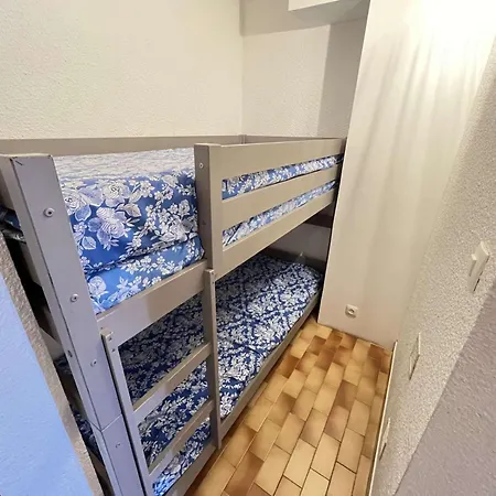 Studio Cabine Avec Piscine, Lave-linge, Parking Prive, A 200m De La Plage, Quartier Calme - Fr-1-702-66 Apartment Agde